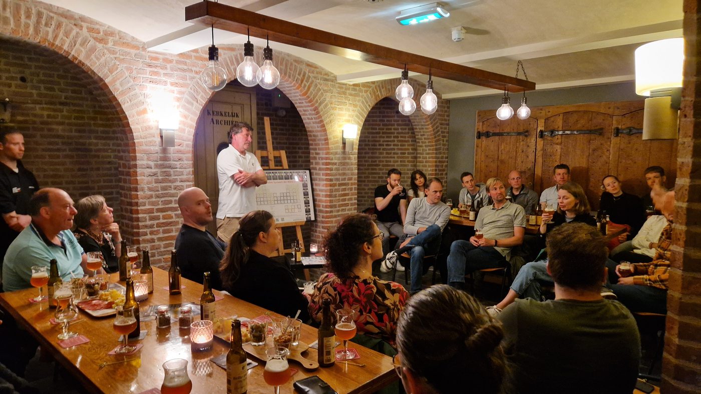 Bierproeverij in de Bierkelder van de Stevenskerk